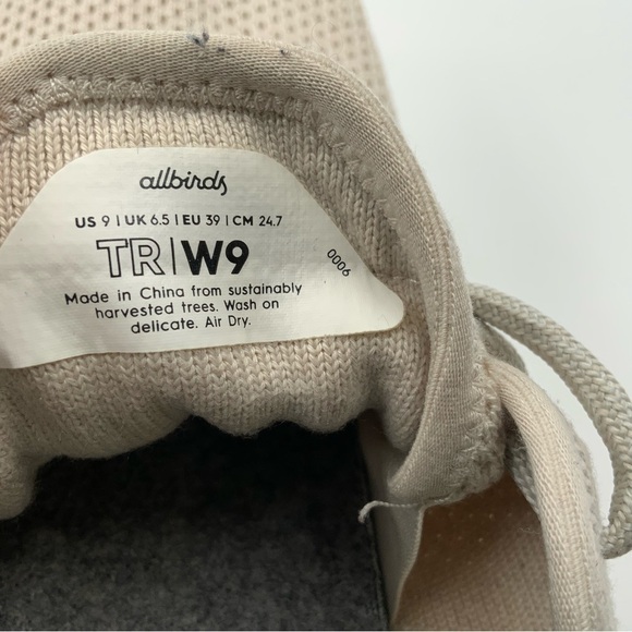 Allbirds Women’s Tree Runners. Limited Edition: Wheat(Beige Sole) Women’s Size 9 - Picture 7 of 8